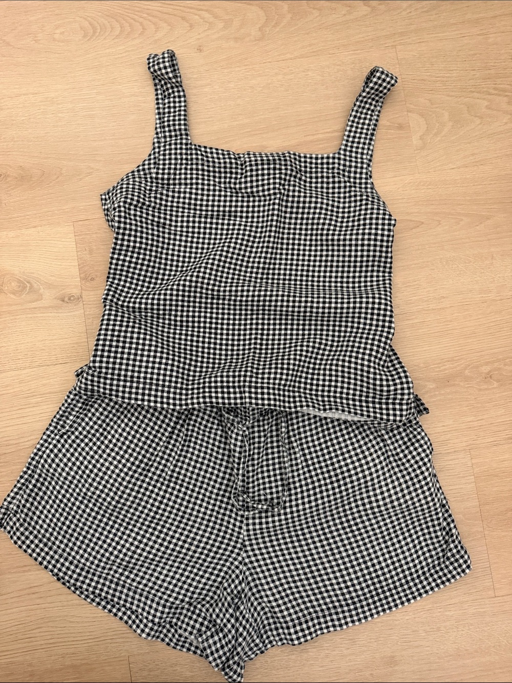 Linen Two-Piece Set - Picture 2 of 3